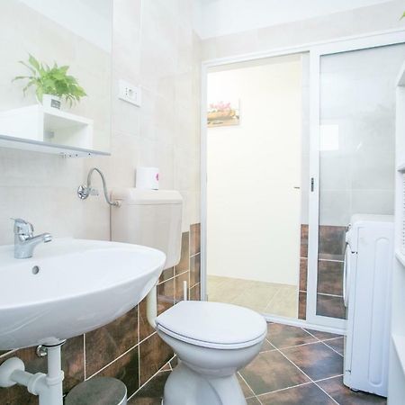 شقة Modern Living In The Heart Of تروغير المظهر الخارجي الصورة